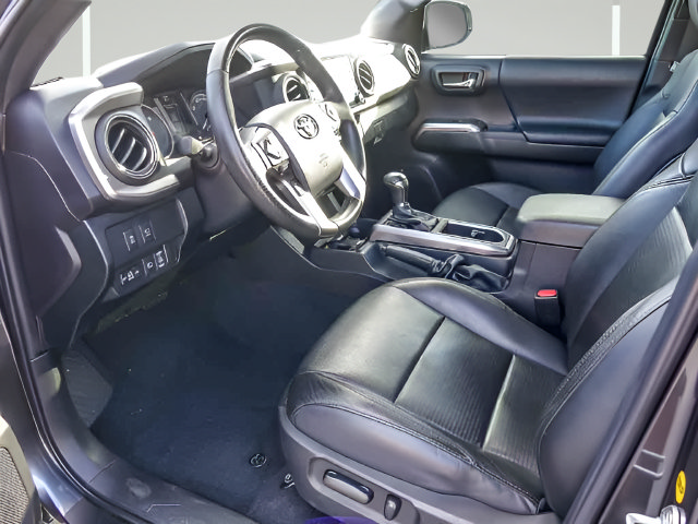 Certified 2023 Toyota Tacoma Limited AWD/4WD image 12