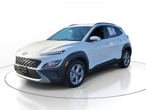 Used 2023 Hyundai Kona SEL w/ Cargo Package image 2