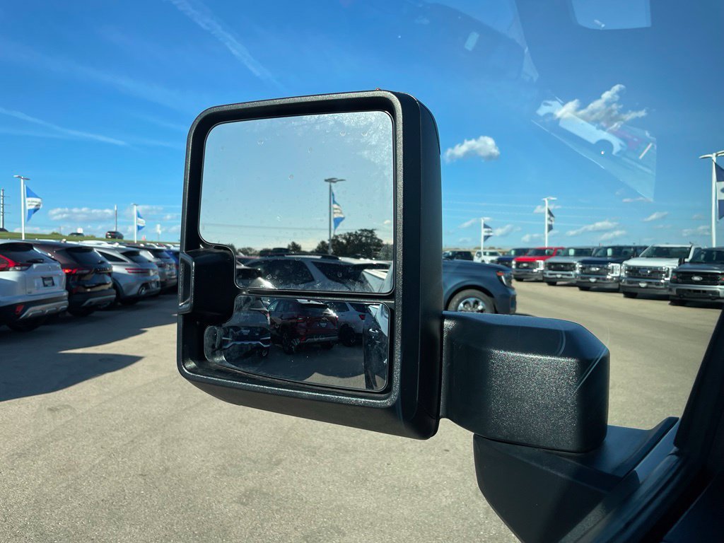 Used 2021 Chevrolet Silverado 1500 RST w/ Convenience Package II AWD/4WD image 28