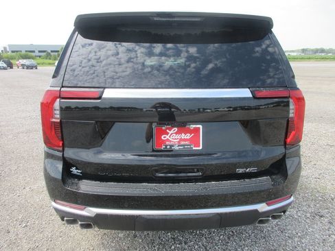 New 2026 GMC Yukon Denali w/ Denali Reserve Package AWD/4WD image 5
