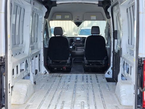 Used 2023 Ford Transit 250 Medium Roof image 26