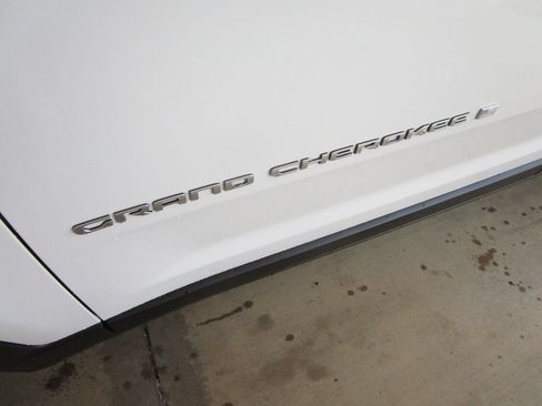 New 2026 Jeep Grand Cherokee Laredo X AWD/4WD image 23