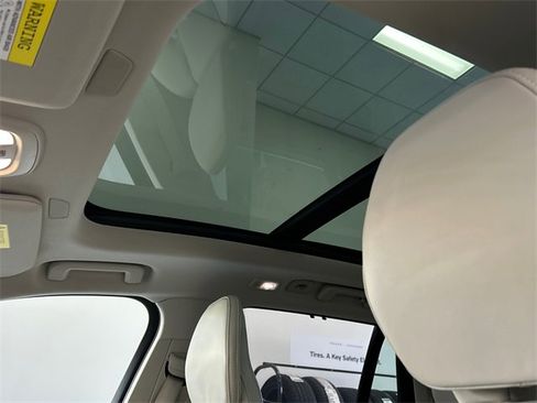 Certified 2024 Volvo XC90 T8 Ultimate w/ Protection Package image 21