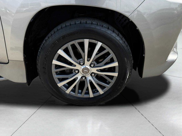 Used 2019 Lexus LX 570 4WD w/ Luxury Package image 68