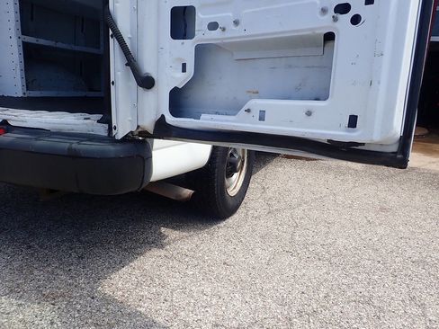 Used 2000 Chevrolet Express 3500 Extended RWD image 35