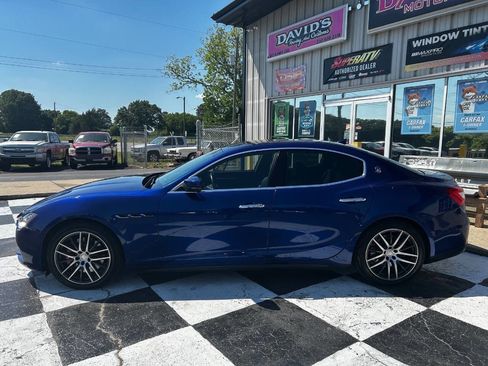 Used 2017 Maserati Ghibli S RWD image 2
