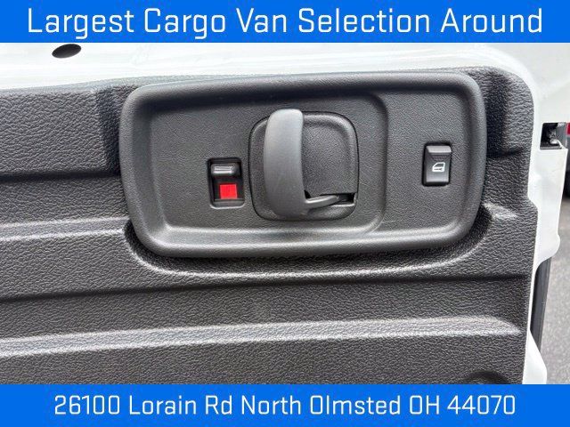 Used 2025 Chevrolet Express 2500 w/ Driver Convenience Package RWD image 7