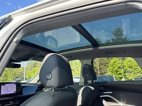 Used 2025 Audi Q5 Premium Plus w/ Premium Plus AWD/4WD image 18