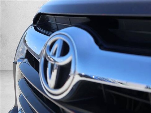 Used 2014 Toyota Highlander Limited AWD/4WD image 30