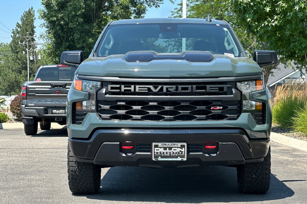Used 2025 Chevrolet Silverado 1500 Custom Trail Boss AWD/4WD image 11
