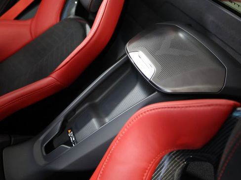 Used 2025 Chevrolet Corvette Z06 w/ Stealth Interior Trim Package RWD image 37