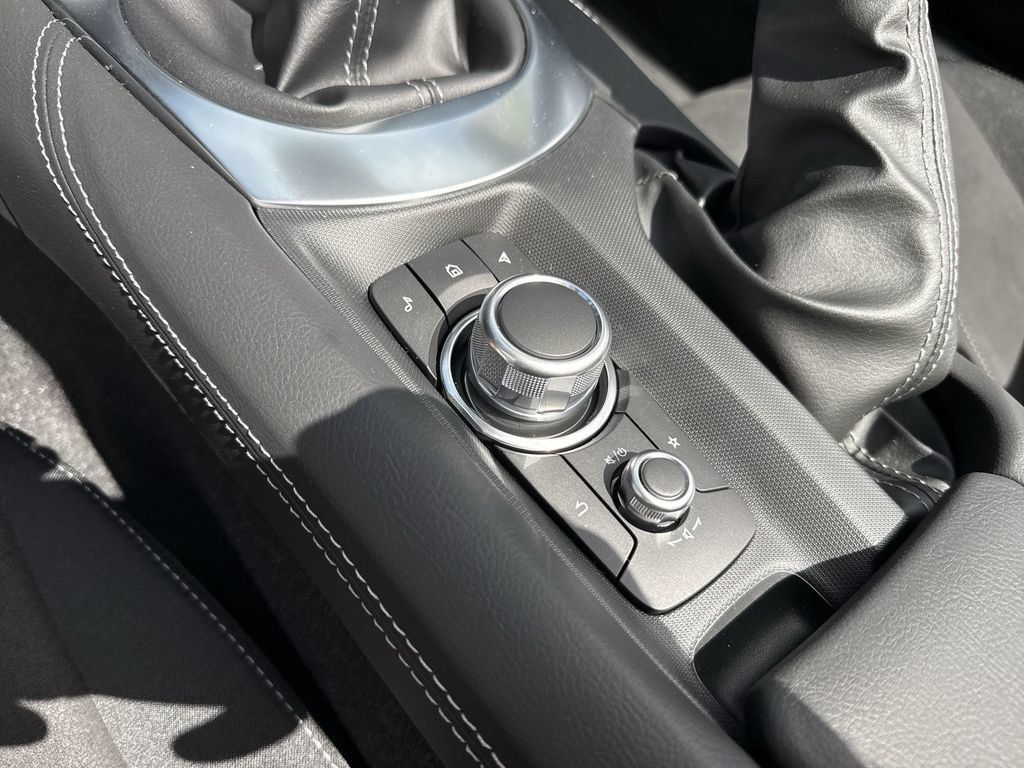 New 2026 MAZDA MX-5 Miata Club w/ Interior Package RWD image 50