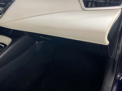 Used 2021 Toyota Corolla LE FWD image 33