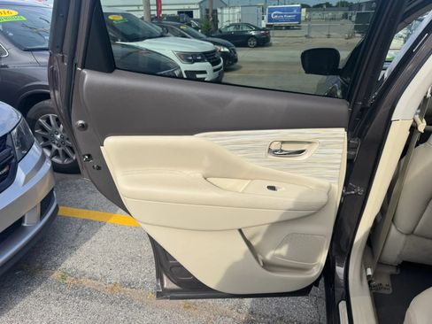 Used 2015 Nissan Murano SL w/ SL Technology Package FWD image 9