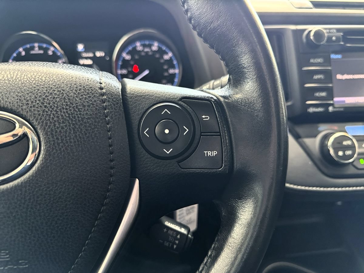 Used 2016 Toyota RAV4 XLE AWD/4WD image 36