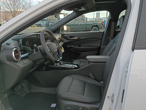 New 2026 Chevrolet Trax RS w/ Sunroof Package image 30