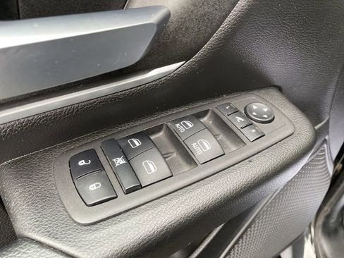 Used 2023 RAM 1500 Big Horn AWD/4WD image 25