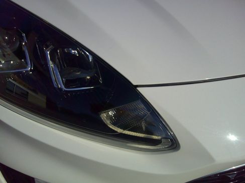 Used 2020 Ford Escape SE FWD image 10