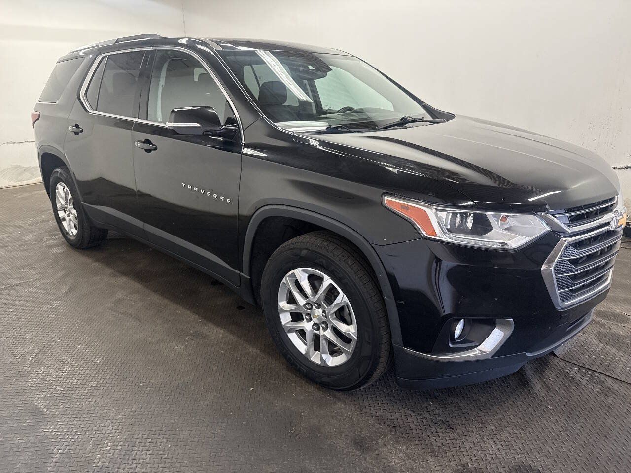 Used 2018 Chevrolet Traverse LT AWD/4WD image 2