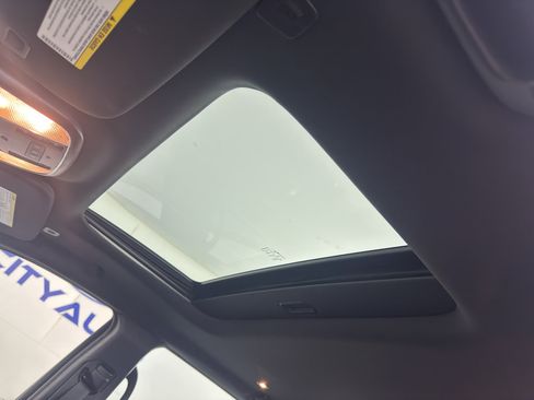 Used 2018 Jeep Grand Cherokee Altitude image 29