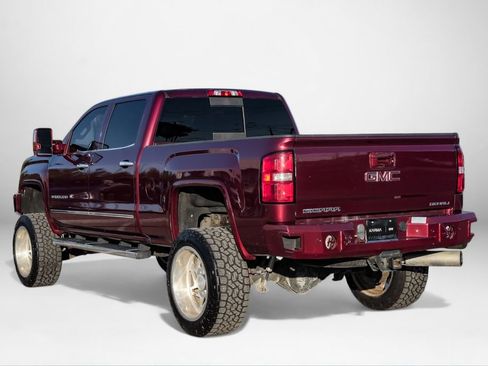 Used 2016 GMC Sierra 2500 Denali w/ Duramax Plus Package image 8