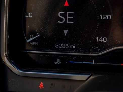 Used 2025 GMC Sierra 2500 Denali Ultimate image 21