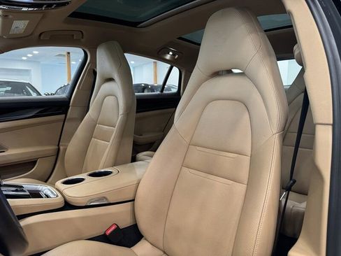 Used 2020 Porsche Panamera 4 image 22