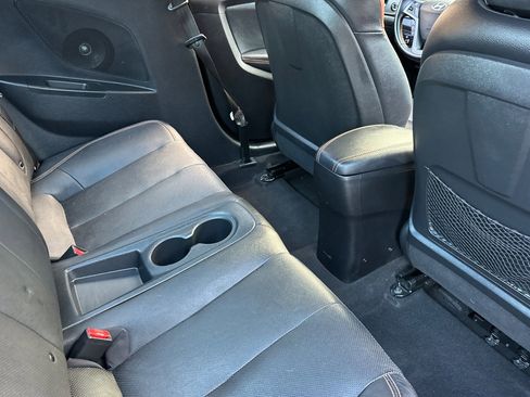 Used 2016 Hyundai Veloster Turbo image 30