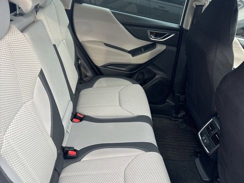 Used 2020 Subaru Forester Premium image 8