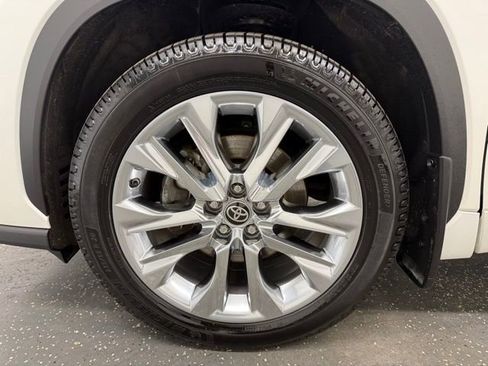 Certified 2020 Toyota Highlander Limited image 19