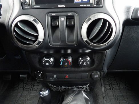 Used 2012 Jeep Wrangler Sport image 19