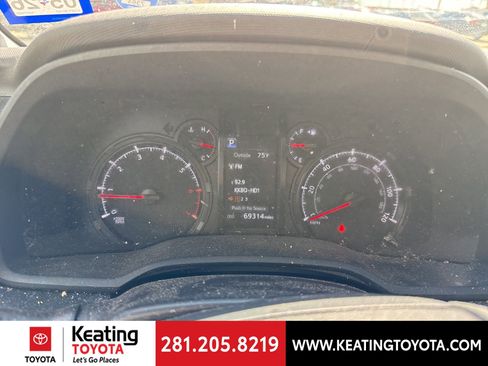 Used 2022 Toyota 4Runner SR5 Premium w/ Moonroof Package image 18