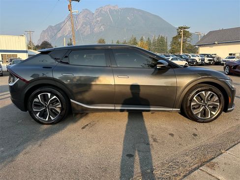 Used 2023 Kia EV6 Light image 5