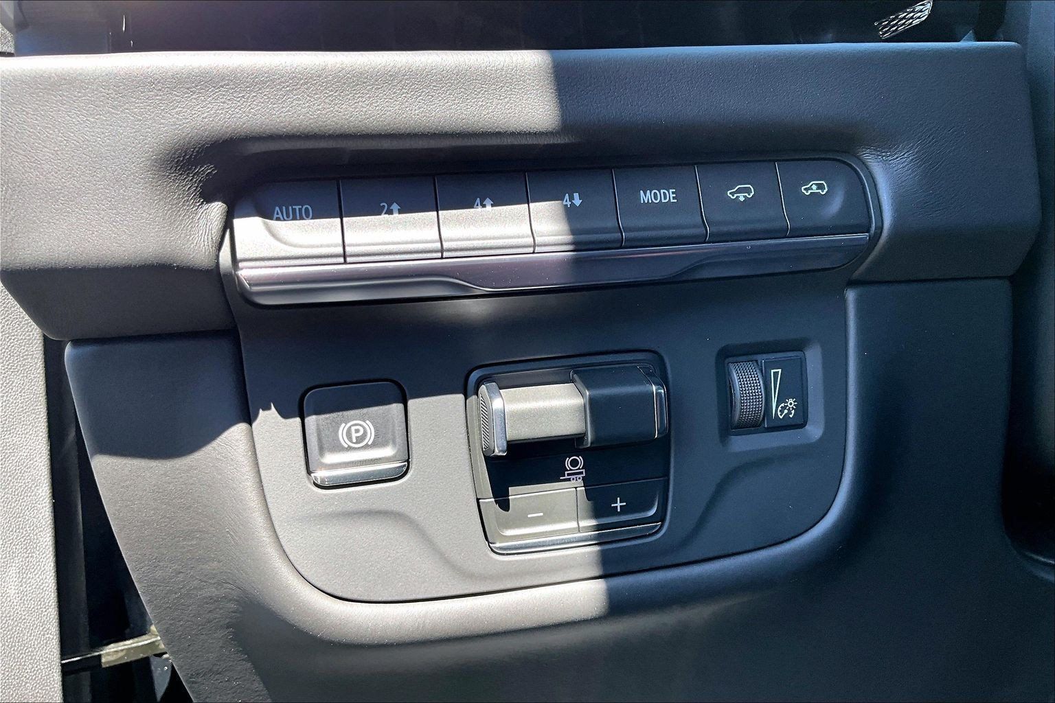 New 2026 Cadillac Escalade Platinum Sport AWD/4WD image 16