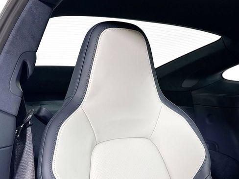 Certified 2026 Porsche 911 Carrera GTS RWD image 25