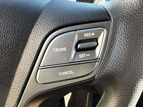 Used 2017 Hyundai Santa Fe Sport image 21