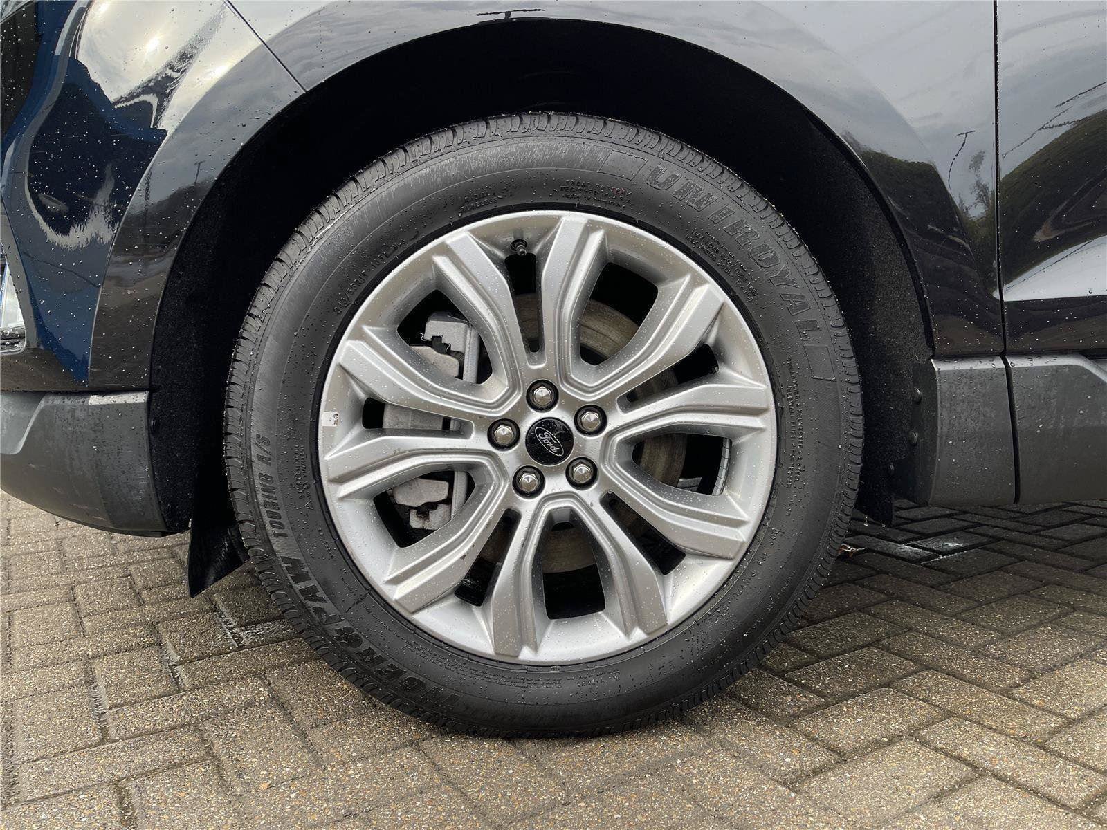 Used 2024 Ford Edge Titanium AWD/4WD image 10