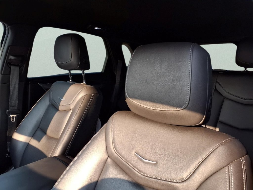 Used 2023 Cadillac XT5 Luxury w/ LPO, Floor Liner Package FWD image 17