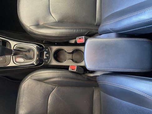 Used 2018 Jeep Compass Limited w/ Safe & Security Group AWD/4WD image 16