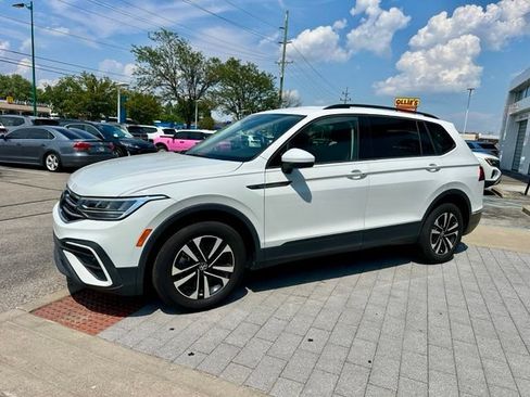 Used 2024 Volkswagen Tiguan S FWD image 3