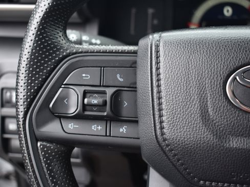 Used 2024 Toyota Tacoma SR image 15