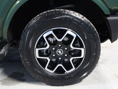 Used 2025 Ford Bronco Outer Banks AWD/4WD image 34