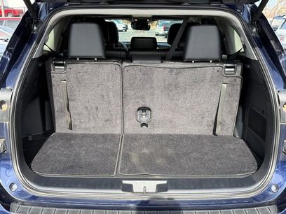 Used 2024 Toyota Highlander XLE
