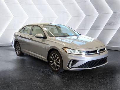 Used 2025 Volkswagen Jetta SE