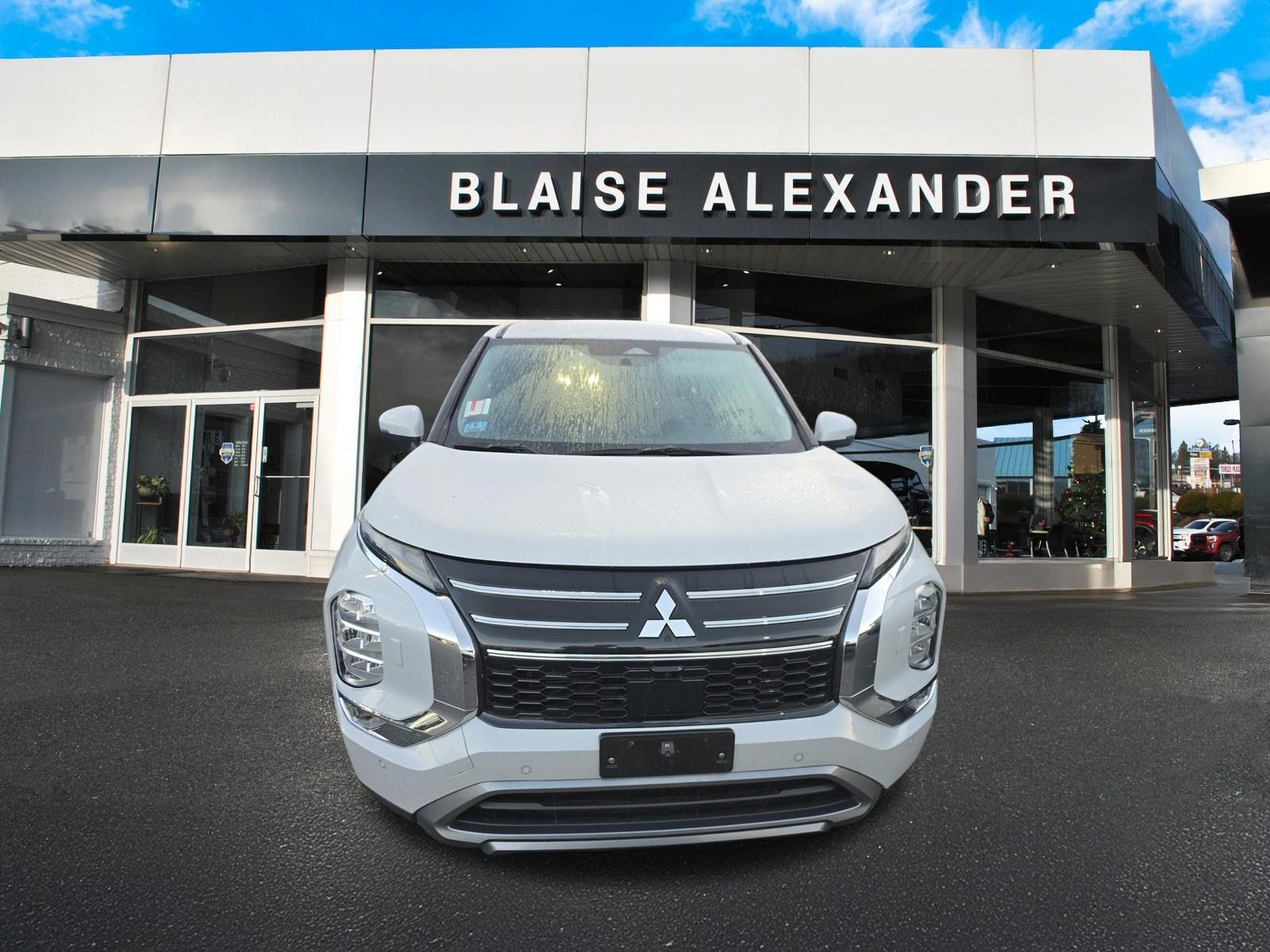 Used 2025 Mitsubishi Outlander SE AWD/4WD image 9