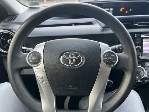 Certified 2016 Toyota Prius C Two image 16