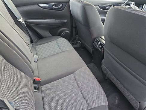 Used 2019 Nissan Rogue Sport SV image 13