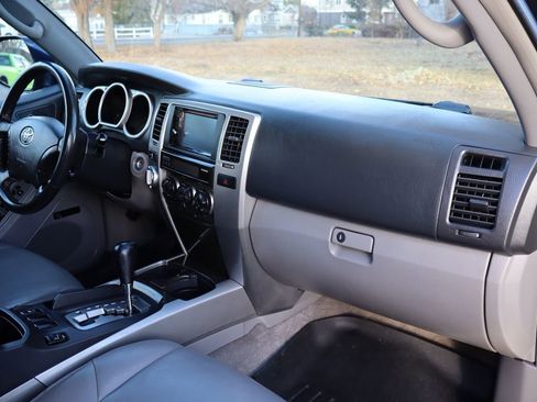 Used 2003 Toyota 4Runner Limited image 17
