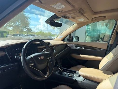Used 2020 Cadillac XT6 Sport w/ Platinum Package AWD/4WD image 6