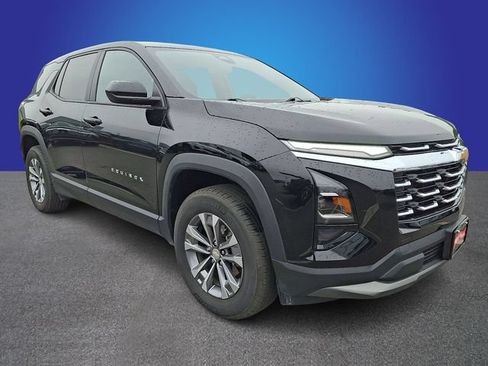 Used 2025 Chevrolet Equinox LT AWD/4WD image 3